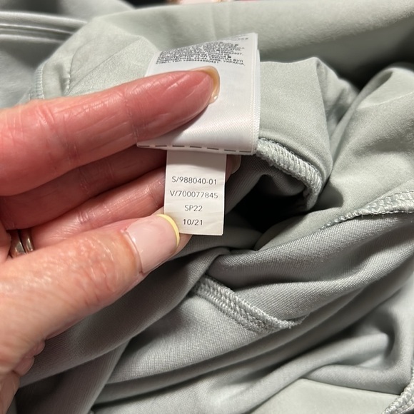 Athleta Eastbound Wide Pant Coast Grey Commuting Travel Work Spandex Sz 18 - Picture 12 of 12